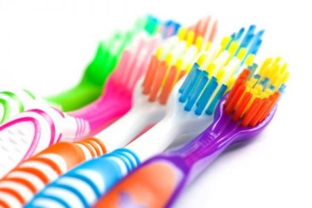  مسواک و نکات مرتبط با آن